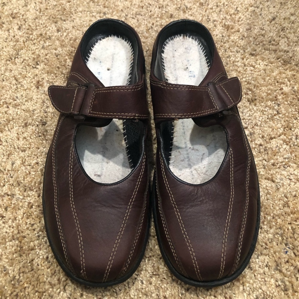 MERRELL 'Topo Clutch' Deep Mahogany Brown Leather Mary Jane Mules Women's Sz. 9